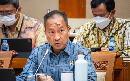 PMI Manufaktur RI Merosot Lagi, Menperin: Adanya Banjir Barang Impor Murah