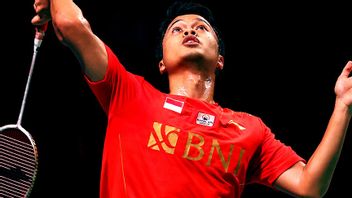 インドネシアは中国を3-0で破った後、トーマスカップ2020を獲得し、祝う!