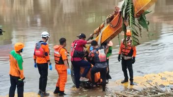 Ditemukan di BKB Jakbar, Jasad Mahasiswi IPB Terseret Arus Banjir Sejauh 80 Km