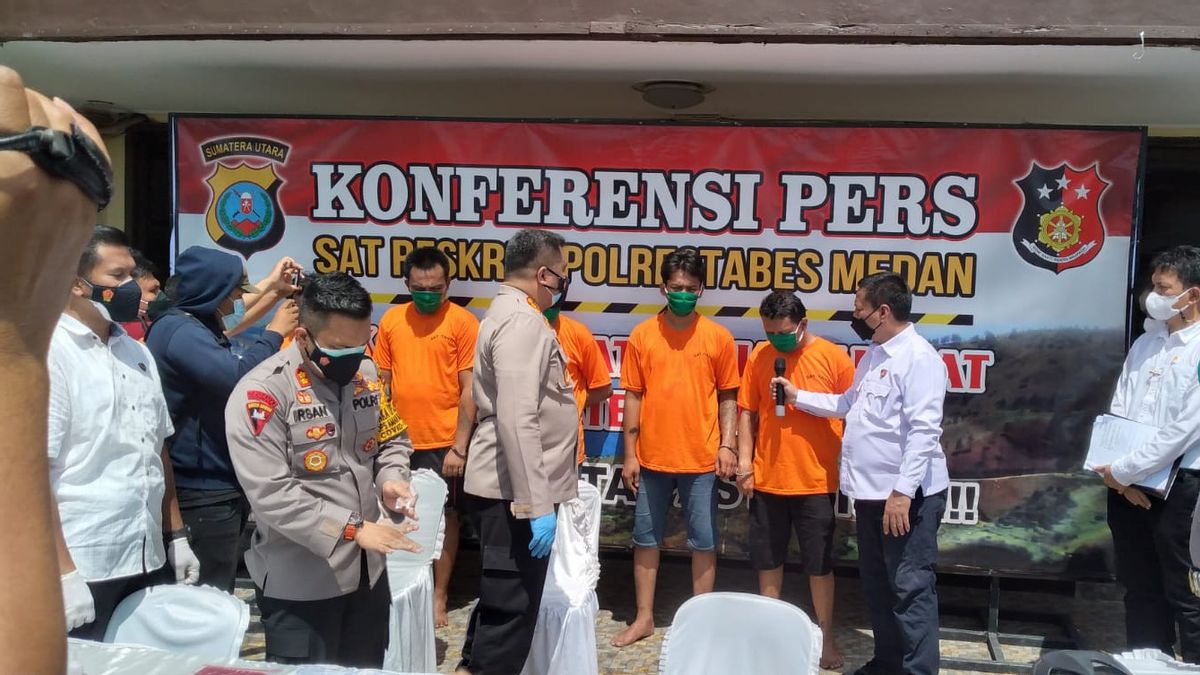Motif De L’arrosage De L’eau Dure Aux Journalistes à Medan, Les Auteurs Bouleversés Lapak Judi Propriétaires Pressés Victimes