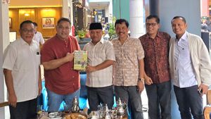 Buku Teguh Santosa Dipuji DPR, Dinilai Sebagai Referensi Penting Diplomasi Nasional