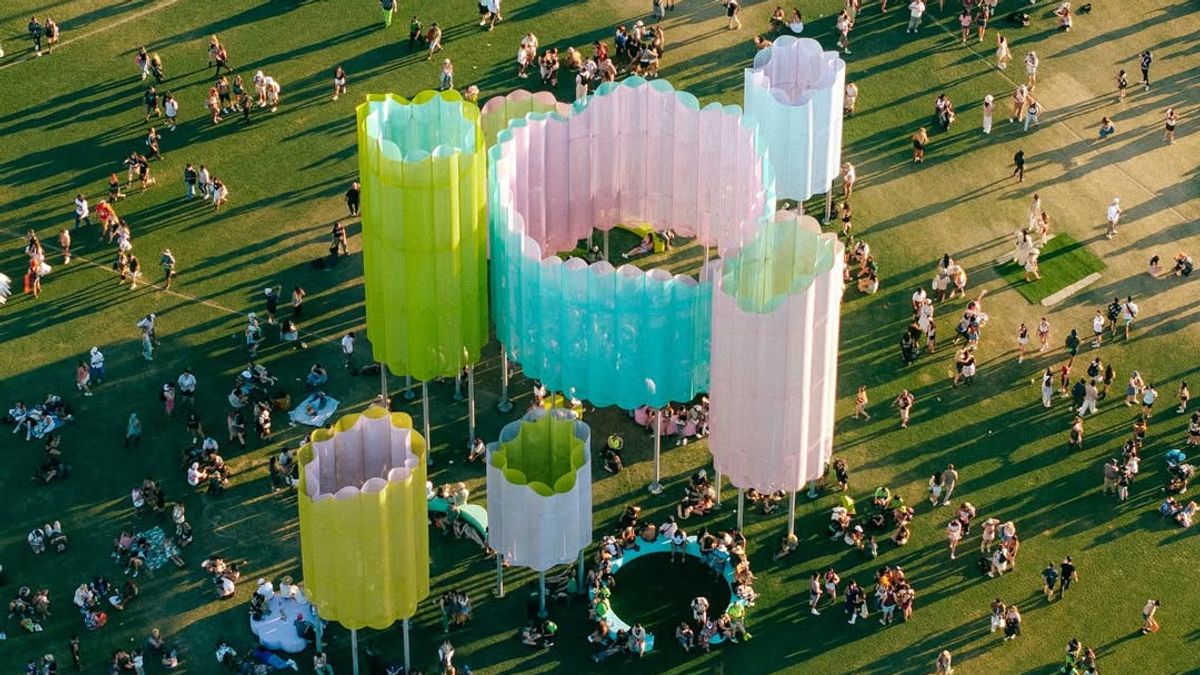 ronyme dîner viral à Coachella 3 fois plus que l’UMP de Jakarta