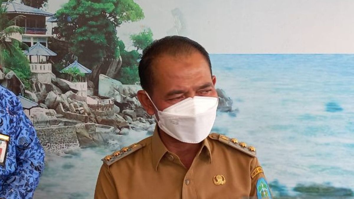 Bangka Regent Fires Two Contract Employees For Positive Drugs