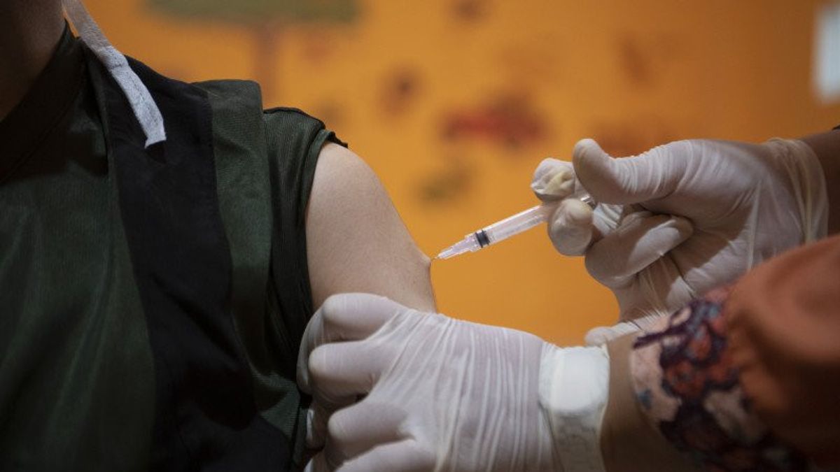 عالم الأوبئة Unair: اللقاحات تعطى فقط للأشخاص الأصحاء