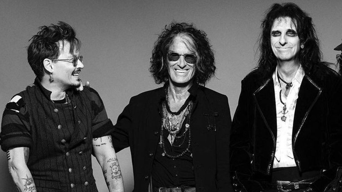 Hollywood Vampires Rilis Video Klip <i>You Can't Put Your Arms Around A Memory</i> 