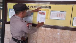 Involve The Community, Pemalang Police Spread The Circular Of The Search For Harun Masiku