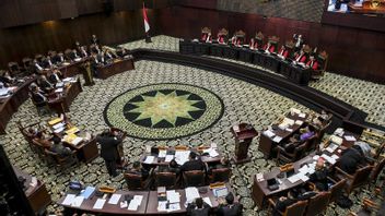 8 Constitutional Court Judges Open The 2024 Presidential Election Dispute Session