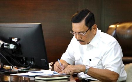 Luhut: Investor Asing seperti Tesla Mulai Kepincut, Indonesia Bisa Jadi Produsen Besar Mobil Listrik