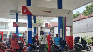 Two Gas Station Workers Beaten By An Unknown Group Of People In Kemayoran