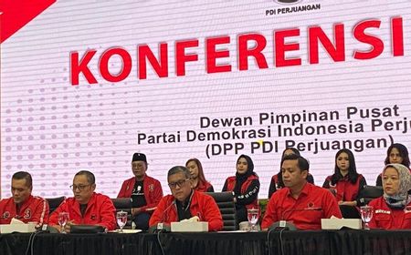 PDIP Pecat Effendi Simbolon karena Berseberangan Prinsip