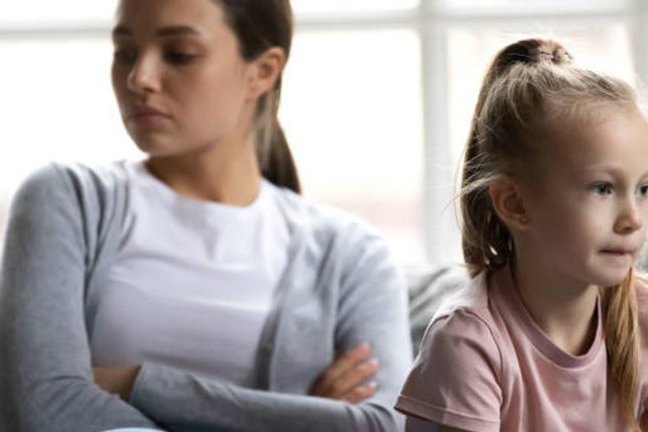 Les conséquences des débats entre les parents et leurs enfants peuvent avoir des conséquences d'insécurité