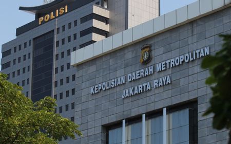 Polda Metro Usut Dugaan Pengacara Palsukan Pelat Nopol dan KTA DPR