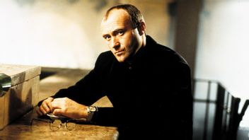 Phil Collins' Tragic Condition Revealed, Dozens Of Years Difficult To Walk