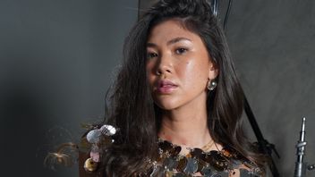 Jaz Rowe Beri Sudut Pandang Unik tentang LDR di Single Perdana, <i>Tak Biasa</i>