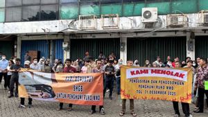 Ratusan Warga Geruduk Kantor Pengelola Ruko MMD Pademangan