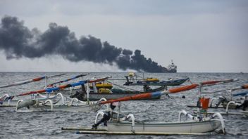 Usai Terbakar, Kapal MT Kristin Bersandar di Pelabuhan PDS Lombok