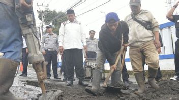 西爪哇省政府准备310亿印尼盾修复万隆-加鲁特路线上受损的道路