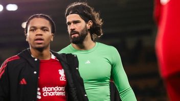 阿恩·斯洛特在利物浦击败狼队后称赞里奥·恩古莫哈