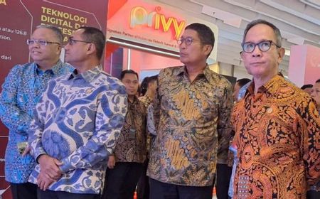 OJK Perkuat Pengawasan dan Pengaturan Industri Fintech