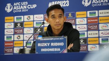 L’accueil de Manis Rizky Ridho adjoint au joueur indonésien U-23: Nathan Tjoe-A-On vient, tout le monde est heureux