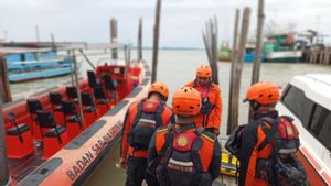 SAR Gabungan Cari 1 Korban Speed Boat Tenggelam di Perairan Karimun