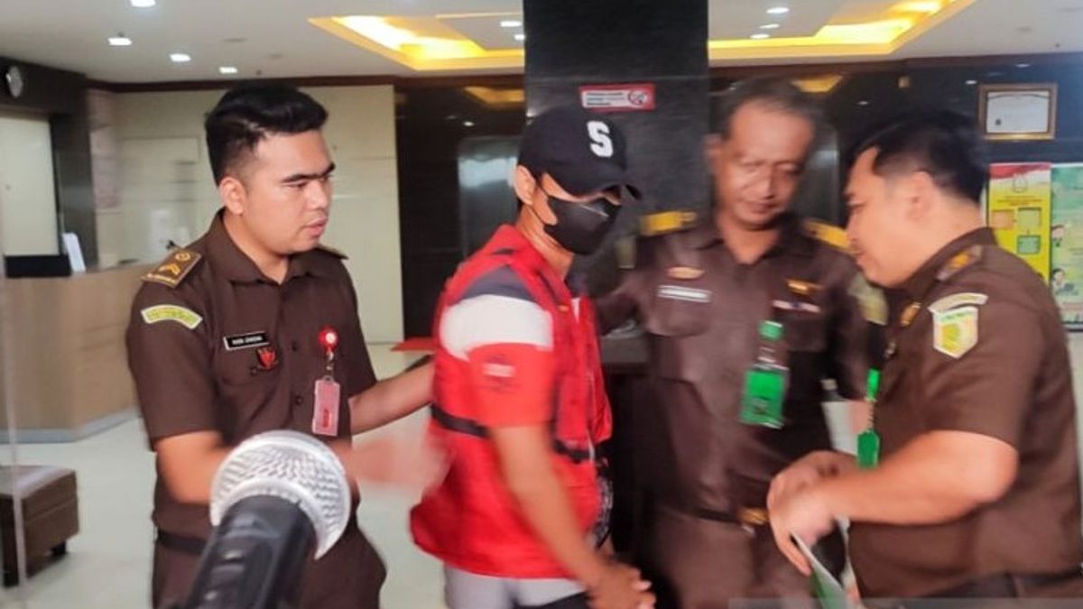 South Sulawesi Prosecutor's Office Arrests Fugitive Suspect In Village Fund Corruption