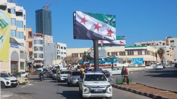 Sejarah Baru, Suriah Kibarkan Bendera di AS Usai Jatuhnya Rezim Assad