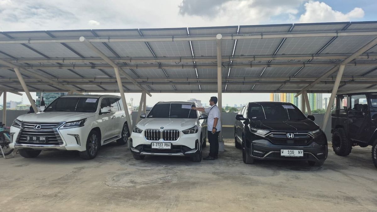 KPK Gelar Lelang di Momen Hakordia 2025, Lexus hingga Emas Antam Bisa Ditawar