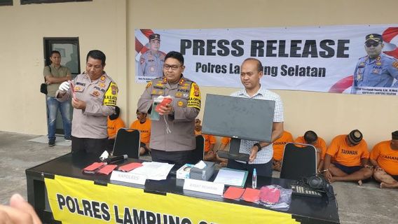 Police Arrest 6 Judol And 1 Perpetrators Related To TIP Under The Guise Of Warung Pecel Lele In Lampung