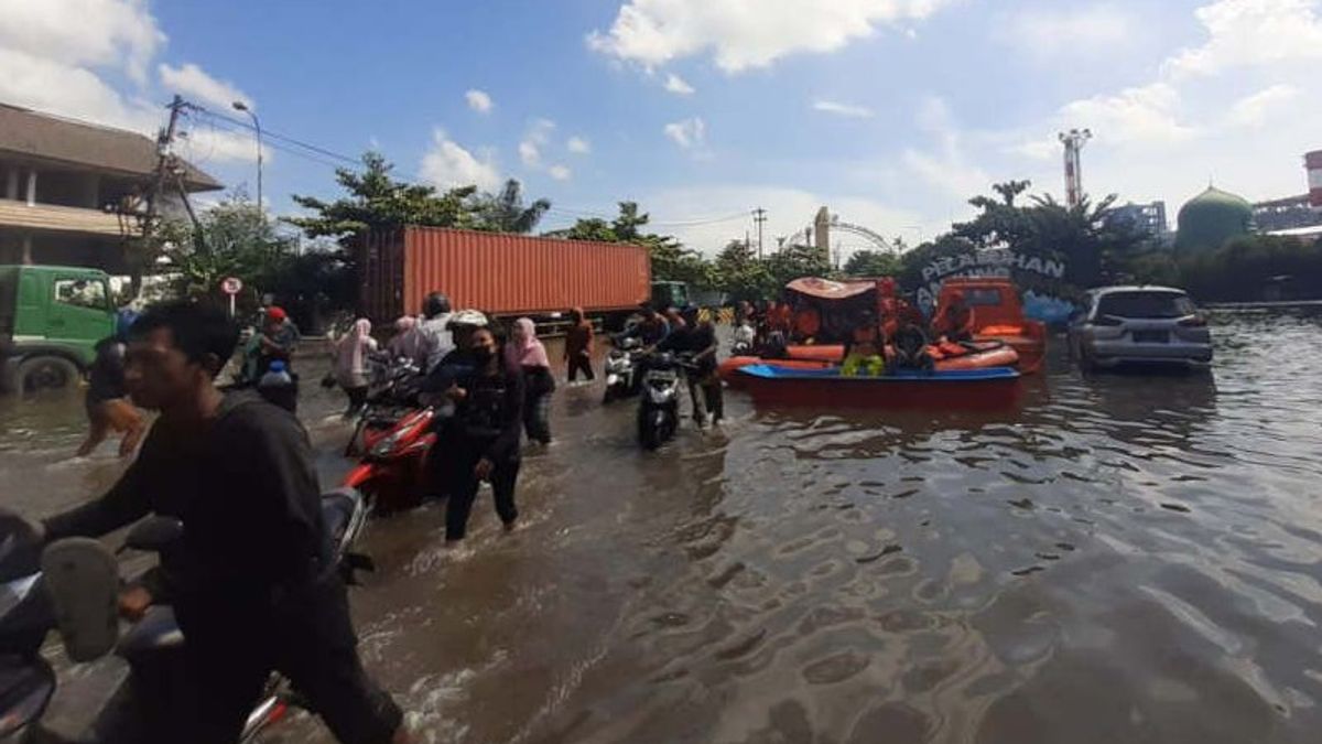 Megawati's Warning To Ganjar Pranowo, Which Finally Proved The Brunt Of The Flood That Hit Semarang