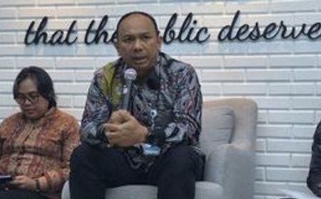 Kominfo Tidak Wajibkan Lembaga Penyiaran Mengganti Siaran Azan di TV dengan Running Text