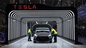 Tesla Kembali Tarik 130 Ribu Mobil karena Kesalahan CPU dalam Sistem <i>Infotainment</i>
