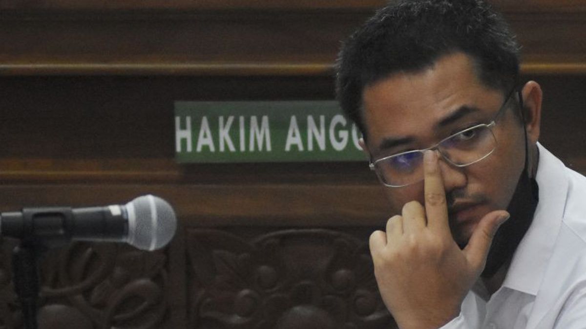 The Defendant Irfan Widyanto Claims The First Police Who Dismantled The Obstruction Of Justice To The Police Leader