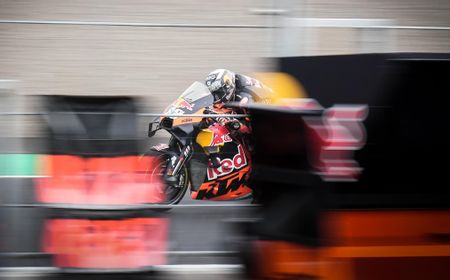 MotoGP Indonesia: Miguel Oliveira Taklukkan Lintasan Basah Sirkuit Mandalika, Fabio Quartararo Finis Kedua