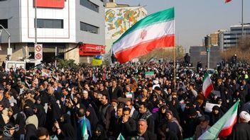 إيران تدّعي أنها فازت في الحرب على الولايات المتحدة وإسرائيل بعد أن أعلن ترامب وقف إطلاق النار لمدة أسبوعين