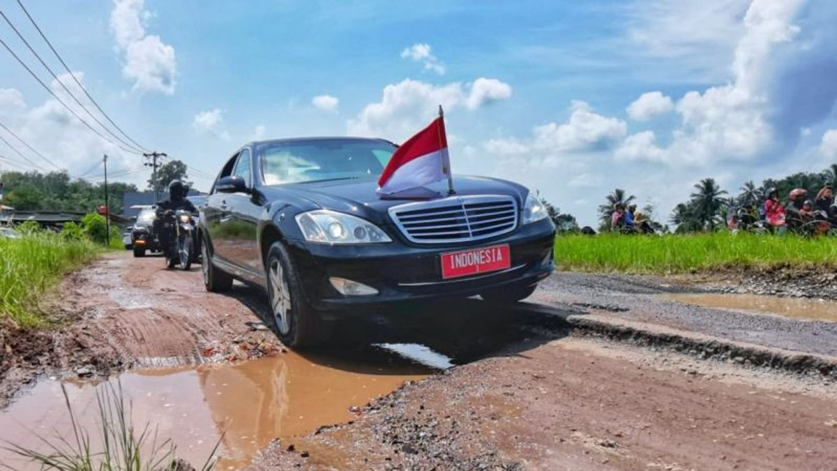 The Ministry Of PUPR Allocates 10 Road Repair Packages In Lampung, Here's The List