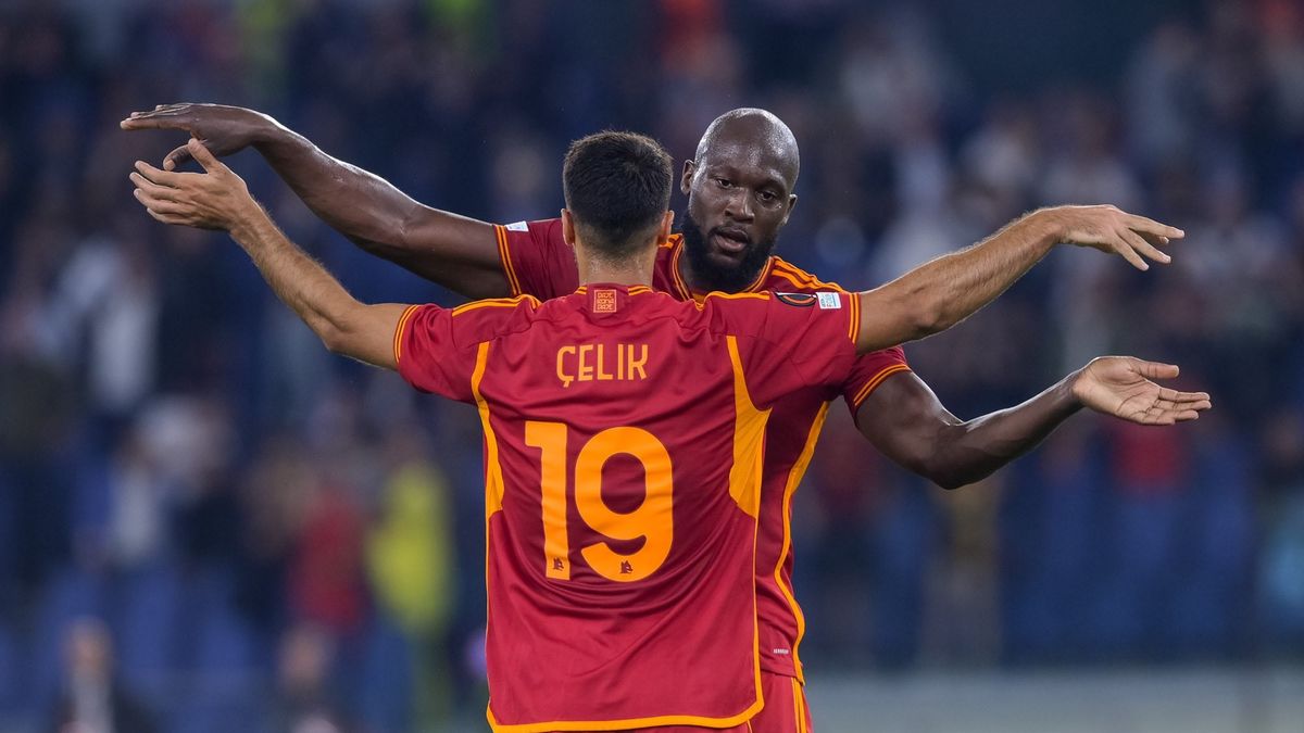 Lukaku marca, Roma vence o Slavia Praga e segue 100% na Liga Europa, liga  europa