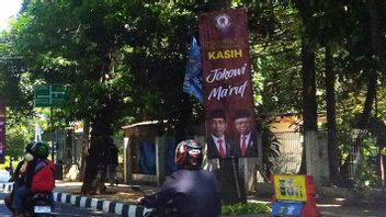 Warga Keluhkan Spanduk Ucapan Terima Kasih Jokowi