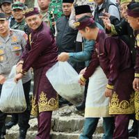 Pengukuhan Dubalang Batang Kuantan Tandai Kolaborasi Adat dan Aparat dalam Gerakan Green Policing