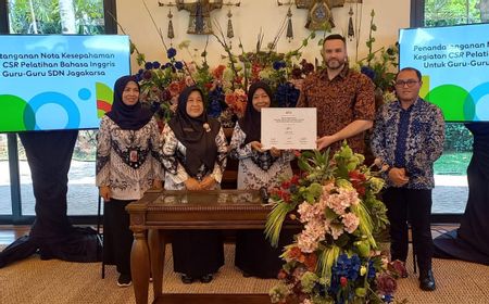 Center ke-100 Diresmikan, EF Kids & Teens Umumkan CSR Latih Bahasa Inggris Guru Sekolah