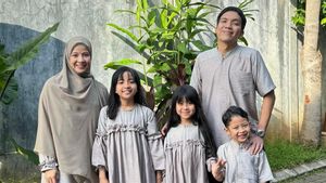 Make Haru, Natasha Rizky Desta's Second Daughter Wants To Umrah As A Family And Parents Referr