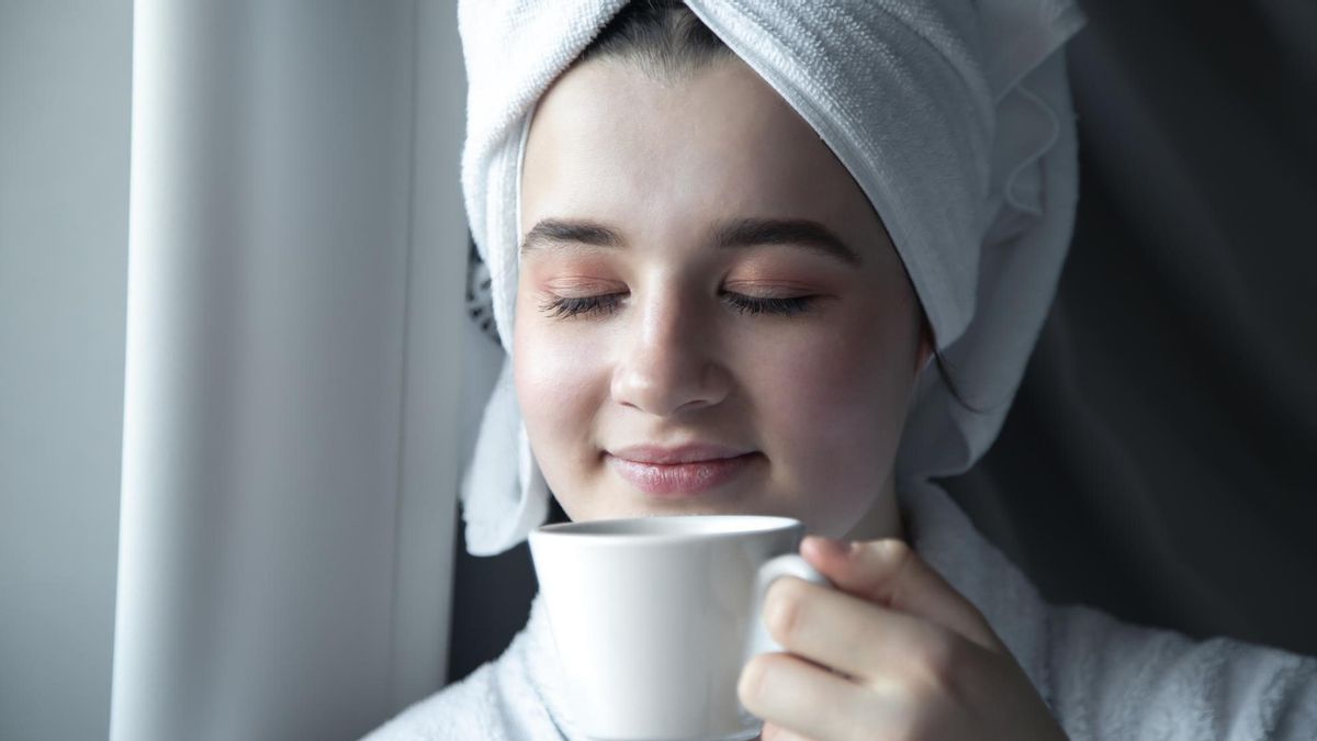 5 boissons à base d’herbe qui aideront à guérir l’acné