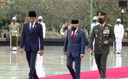 Jokowi Pimpin Upacara Peringatan Hari Pahlawan di TMP Kalibata