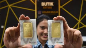Antam's Gold Price Drops Again To Rp1,943,000 Per Gram, Silver Even Soars