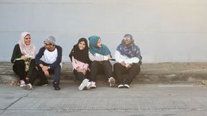 Banyak yang Salah Paham! Hadits Tentang Adab Lebih Tinggi dari Ilmu dan Penjelasan Lengkapnya