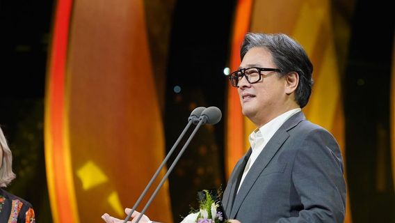 Director Park Chan Wook Is Shooting <i>Decision To Leave This</i> October