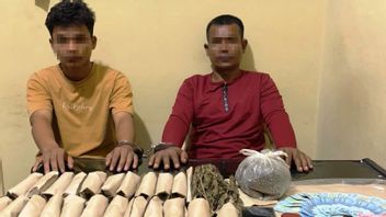 Disguised By Rice Paper, 23 Packages Of Marijuana And 2 Dealers Arrested By Police