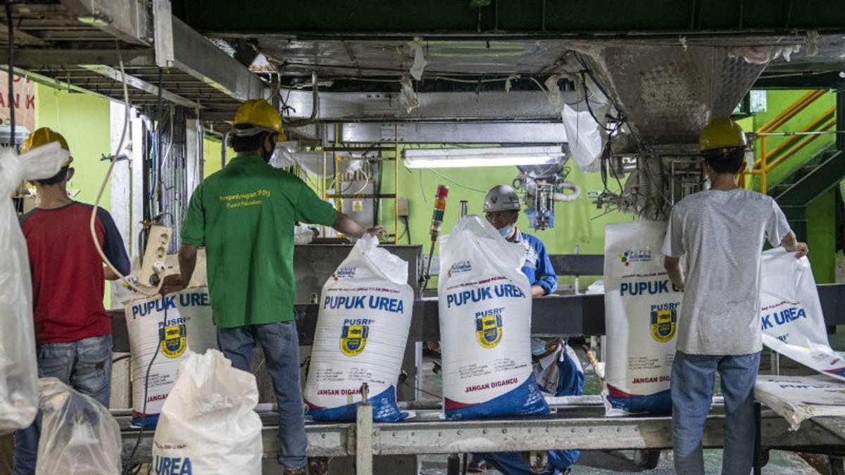 Ensures Fulfilling Subsidized Fertilizer, Pupuk Indonesia: Our Production Is Sufficient