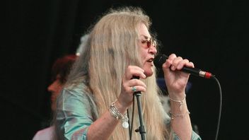 前 grateful Dead主唱Donna Jean Godchaux-MacKay在长期抗癌后去世