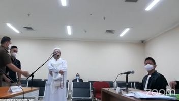 Rizieq Shihab Is Silent Then Disappears From The Screen, The Judge Firmly Reads The Article Of The Criminal Procedure Code